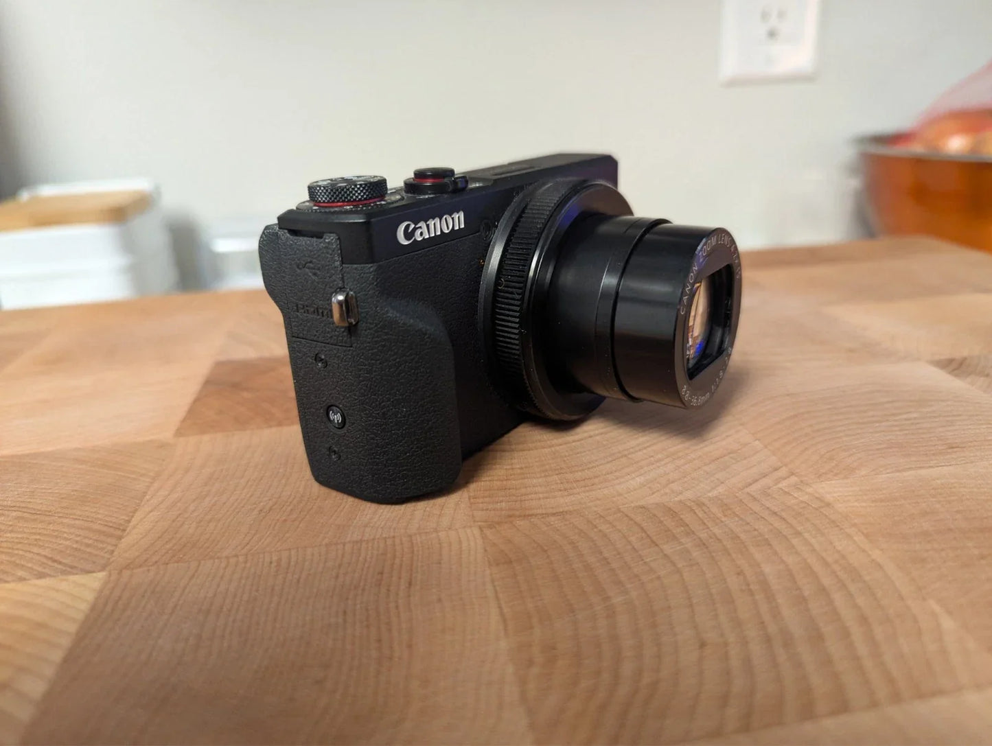 Canon PowerShot G7 X Mark lll - 20.1MP Point & Shoot Digital Camera - Black