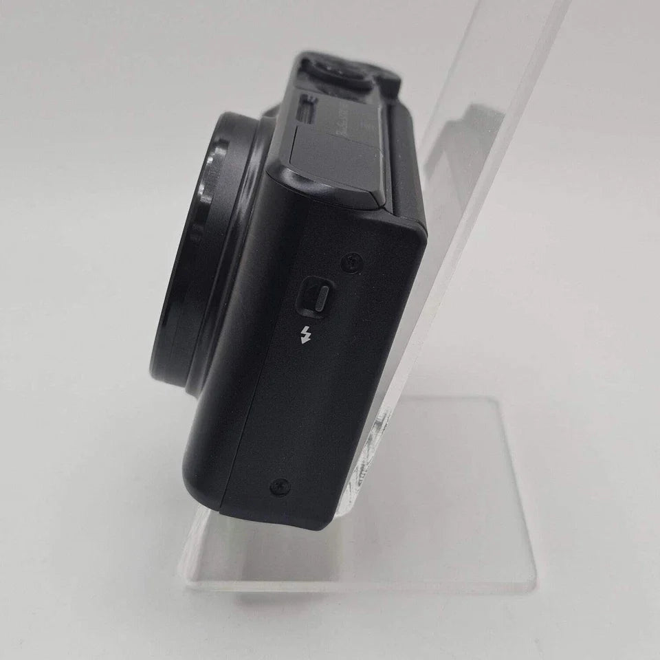 Canon PowerShot SX740 HS 20.3MP Digital Point-And-Shoot Camera