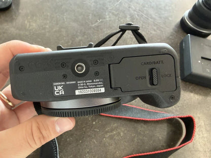 Canon EOS R100 Mirrorless Camera with 18-45mm Lens (1108309)